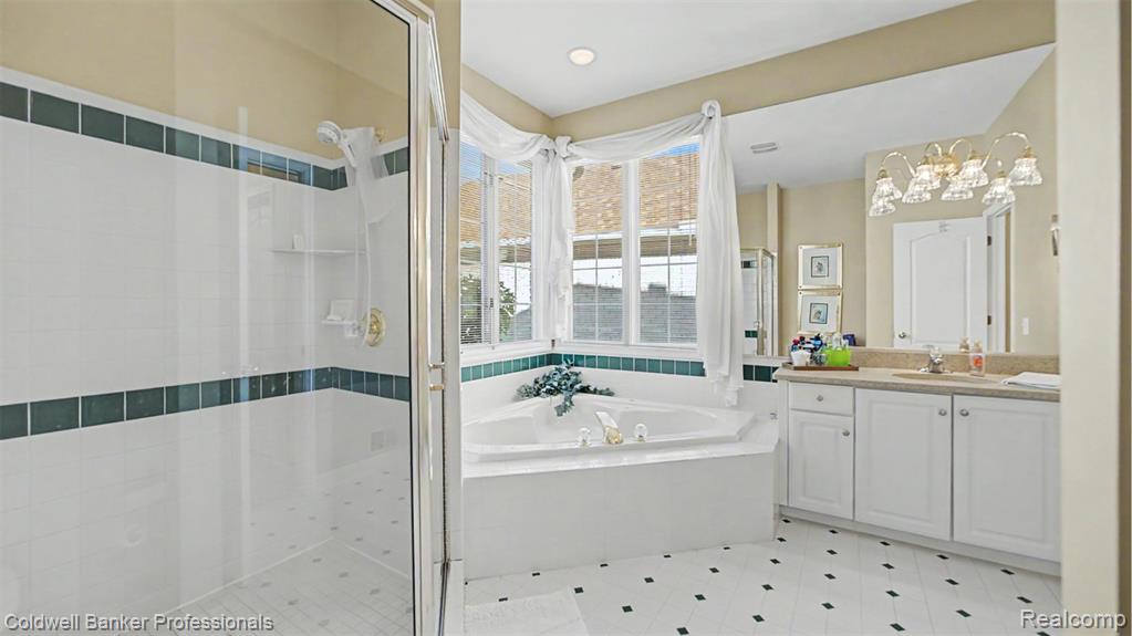 6400 Copper Creek Drive W, Washington, MI — Photo 28