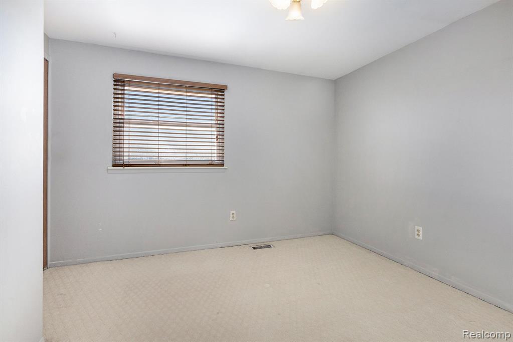 43726 Stuart Drive, Canton, MI 48187 — Photo 17