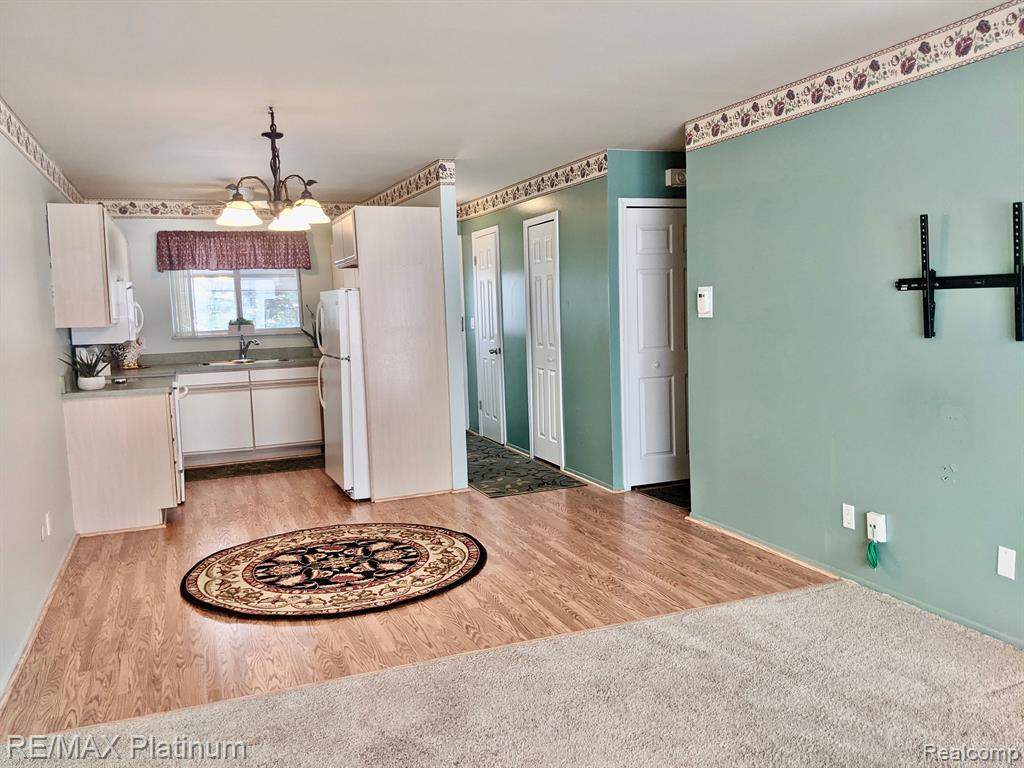 6010 Alan Drive, 30, Brighton, MI 48116 — Photo 8
