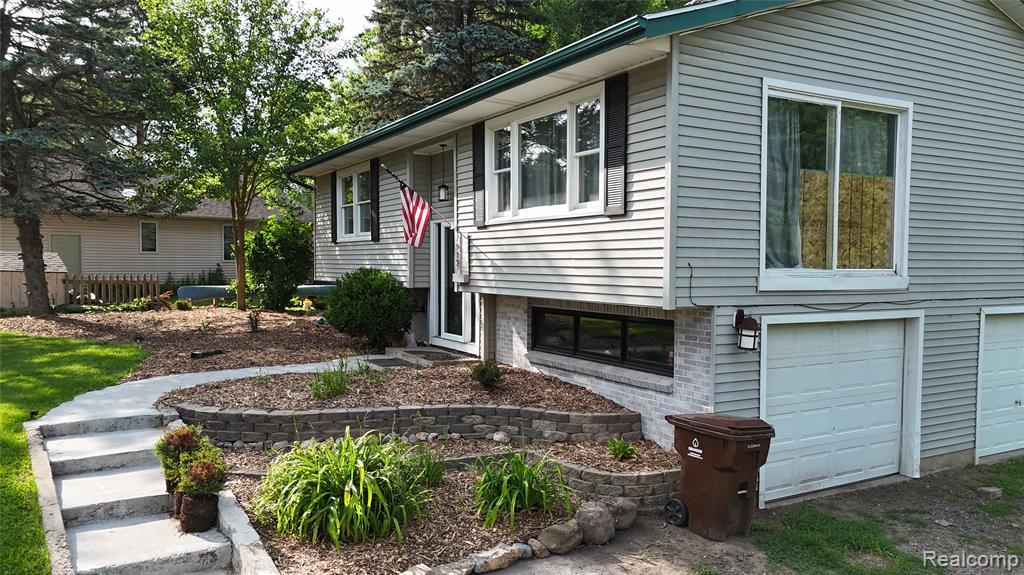 7915 Hillcrest Drive, Laingsburg, MI 48848 — Photo 5