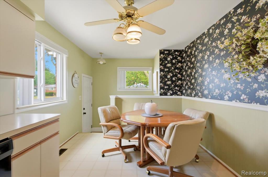 5918 N Lafayette Street, Dearborn Heights, MI 48127 — Photo 13