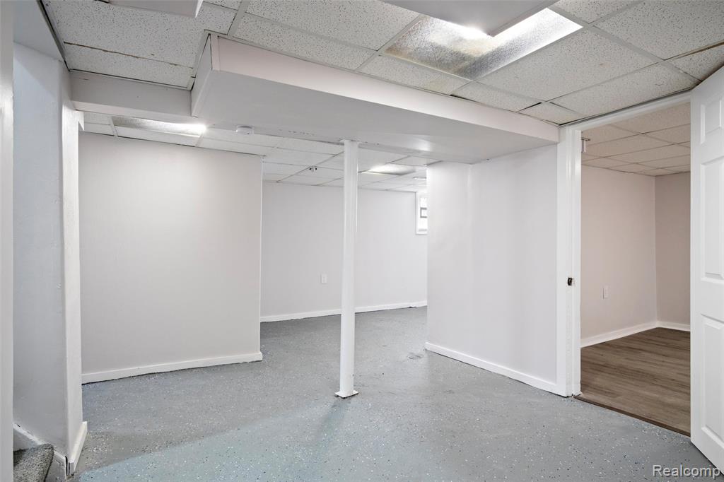 1387 University Avenue, Lincoln Park, MI 48146 — Photo 38