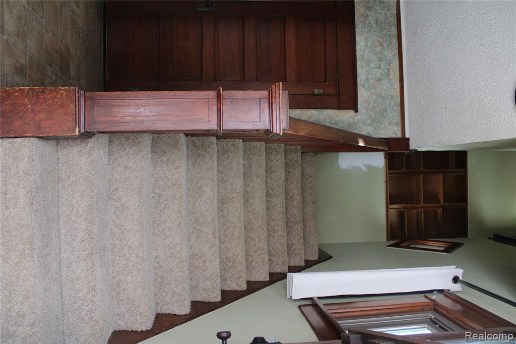 209 Maple Street, Almont, MI 48003 — Photo 2