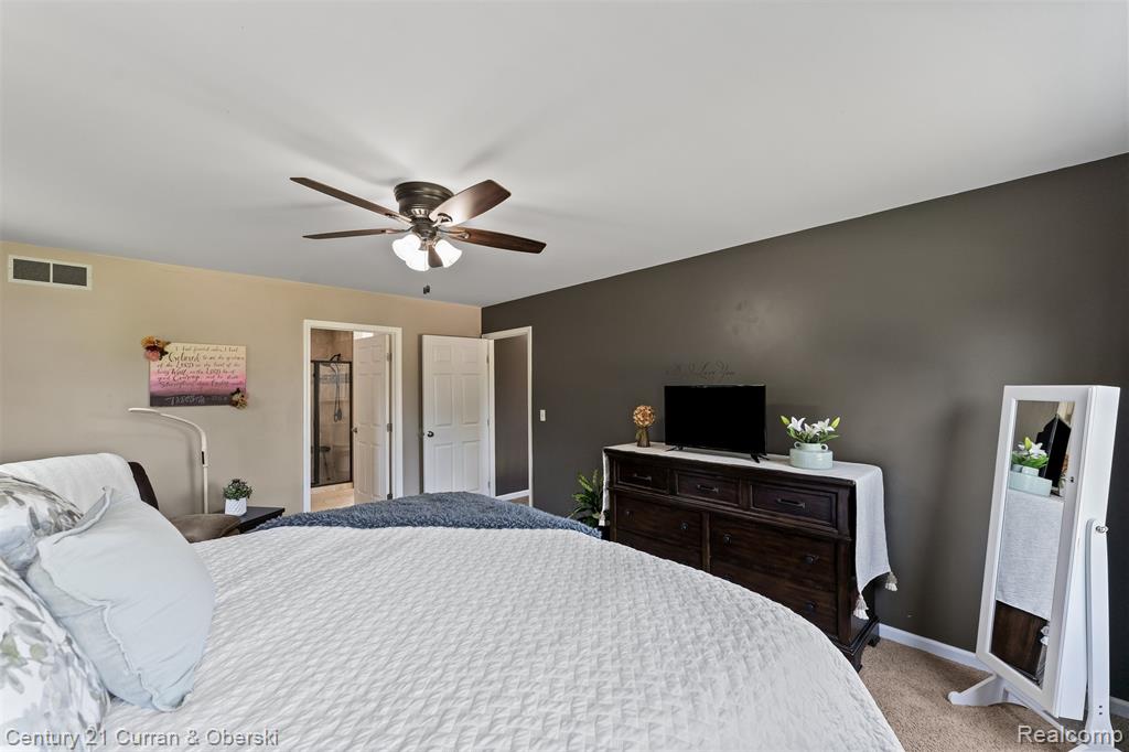 9298 Anacapa Bay Drive, Pinckney, MI 48169 — Photo 25