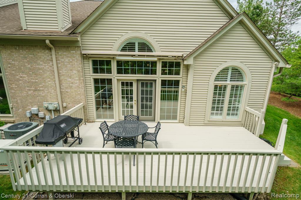 439 COVINGTON Court, Northville, MI 48168 — Photo 57