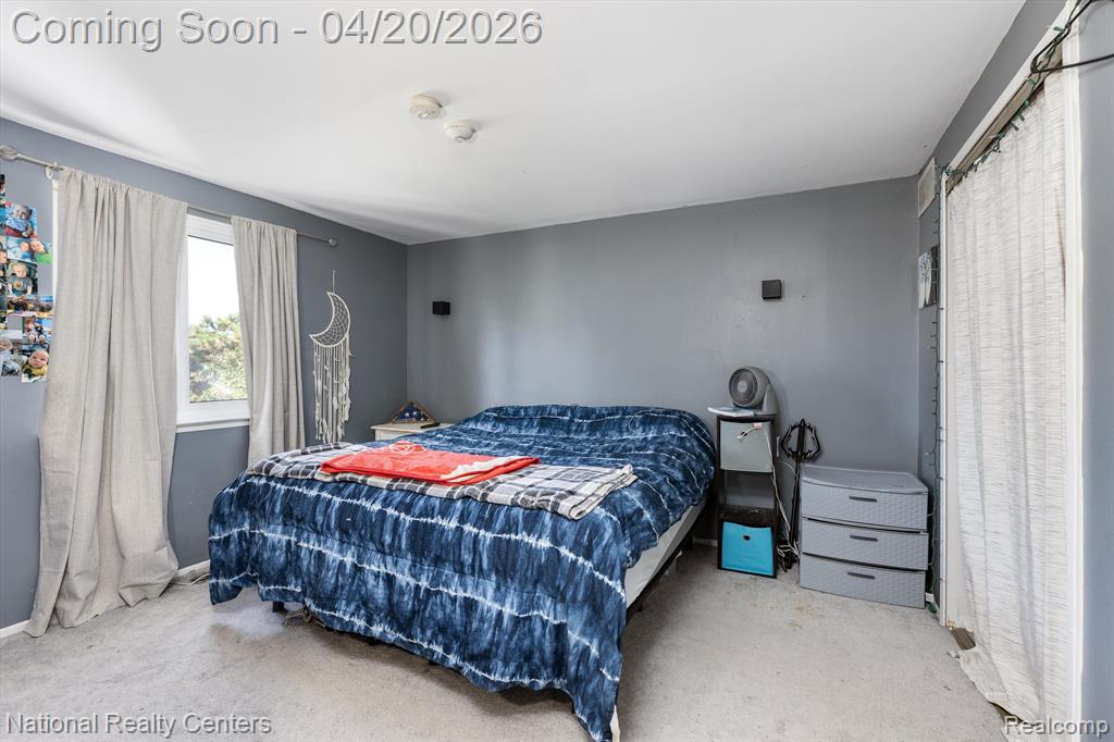 2057 W FRANKLIN Drive, Canton, MI 48187 — Photo 16