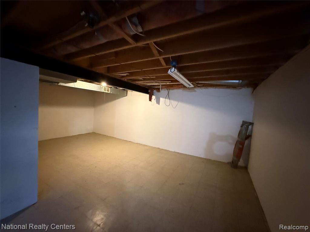 41846 Langley Drive, Sterling Heights, MI 48313 — Photo 14