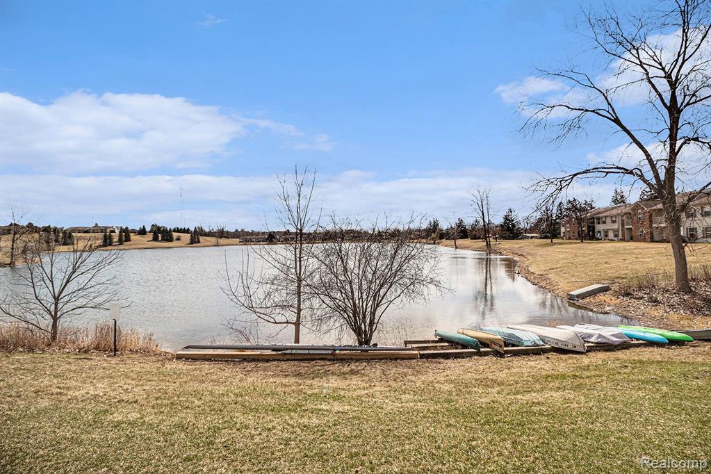 19338 OLD BRIDGE Court, Northville, MI 48167 — Photo 21