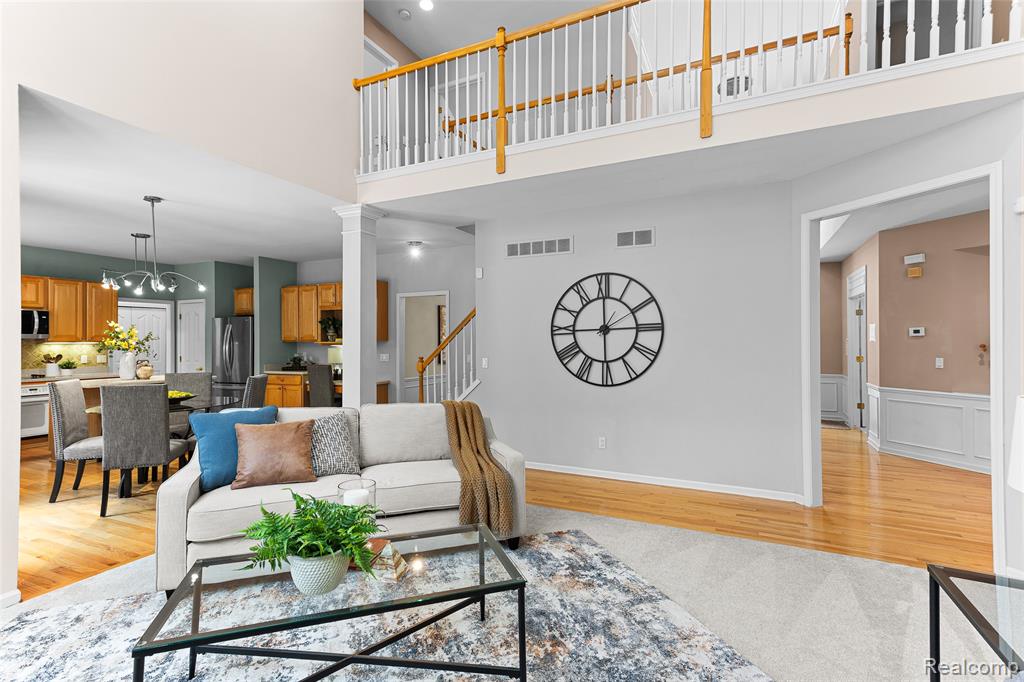 7567 WINDGATE Circle, West Bloomfield, MI 48323 — Photo 12