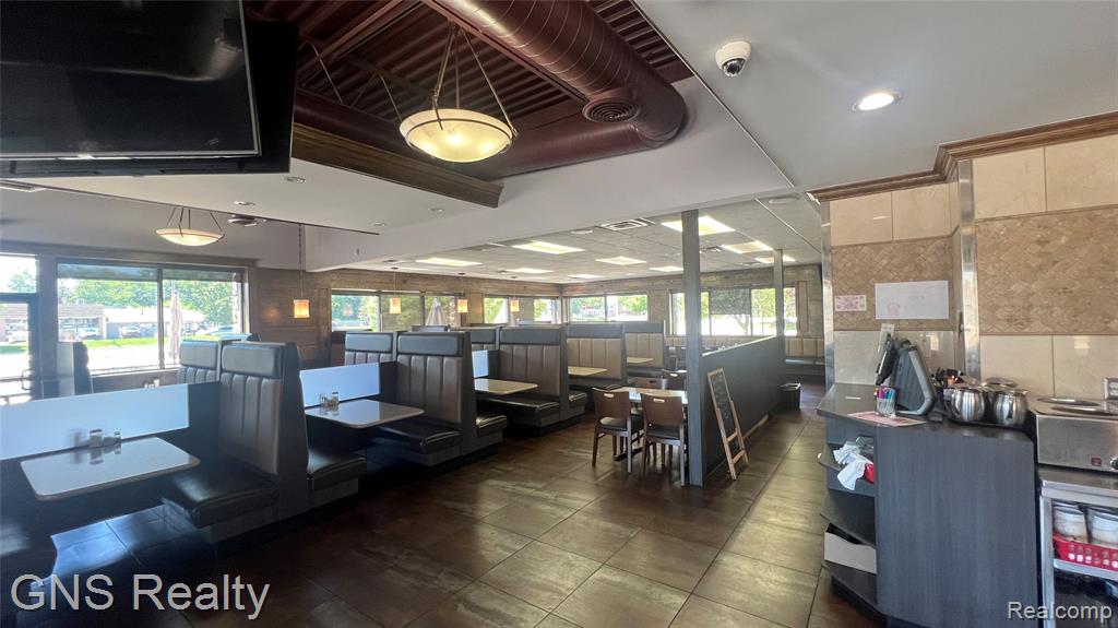3364 Rochester Rd, Troy, MI 48083 — Photo 18