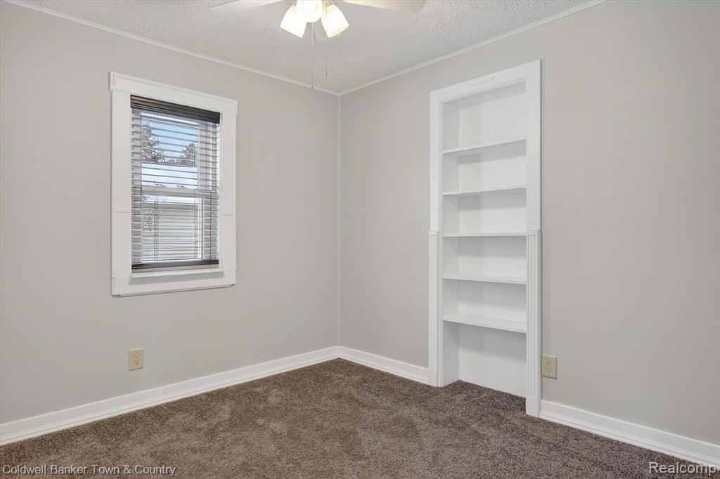 415 Putnam Street, Pinckney, MI 48169 — Photo 15