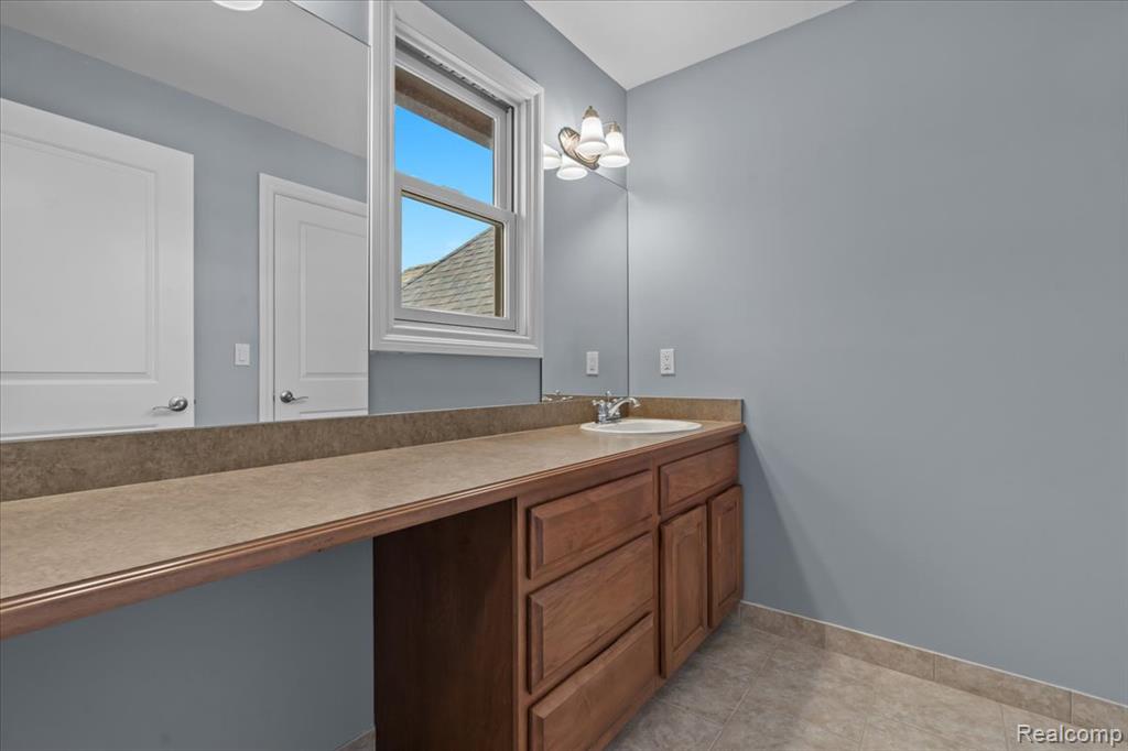 10511 Stoney Point Drive, South Lyon, MI 48178 — Photo 34