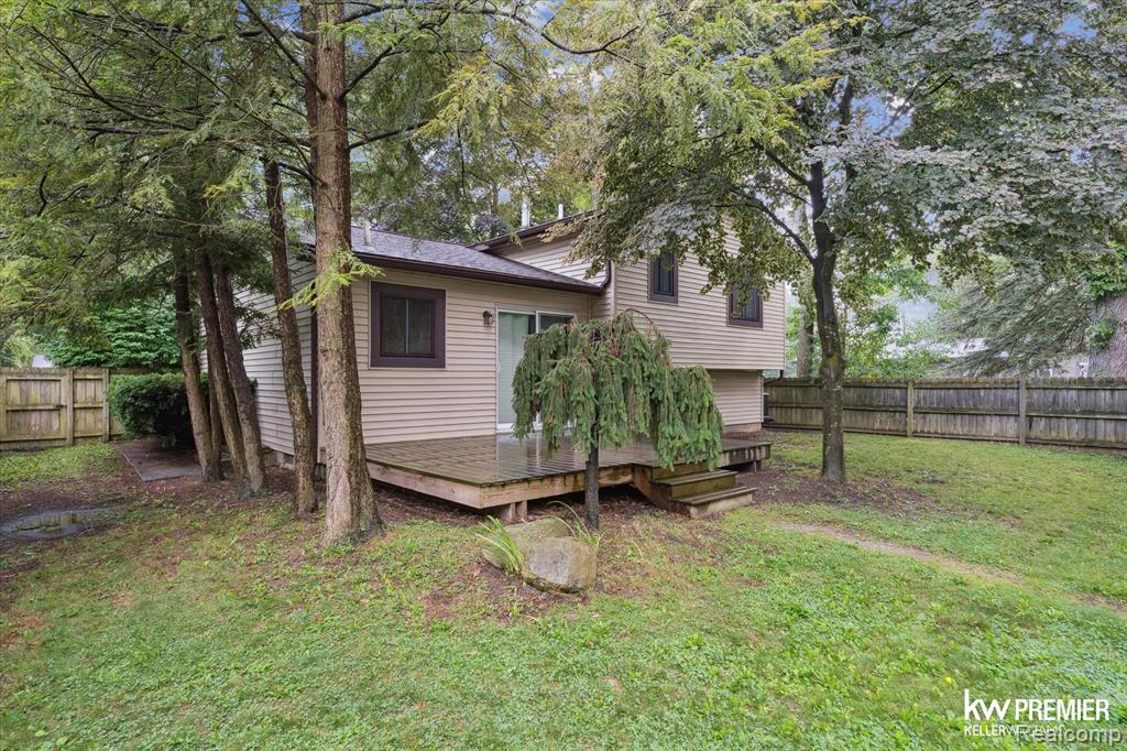 4810 Hobson Avenue, Waterford, MI 48328 — Photo 21