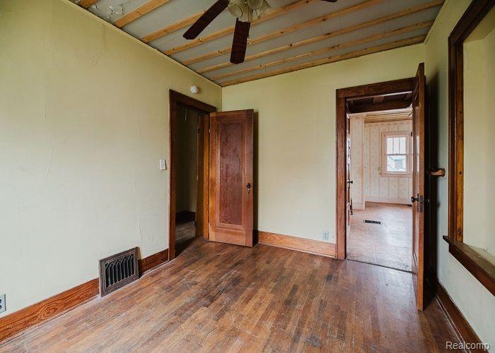 328 W CANAL, Tekonsha, MI 49092 — Photo 12