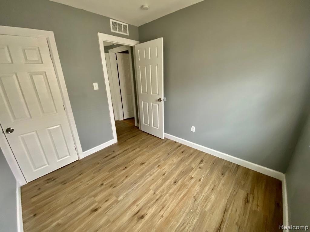 9145 DECATUR Street, Detroit, MI 48228 — Photo 7