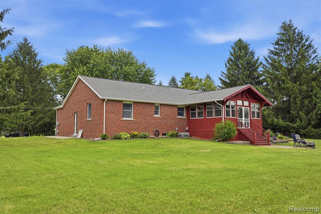 3843 Hooker Road, Pinckney, MI 48169 — Photo 25