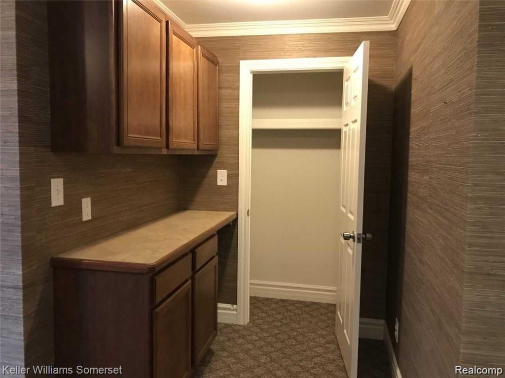 18541 Utica, Roseville, MI 48066 — Photo 20