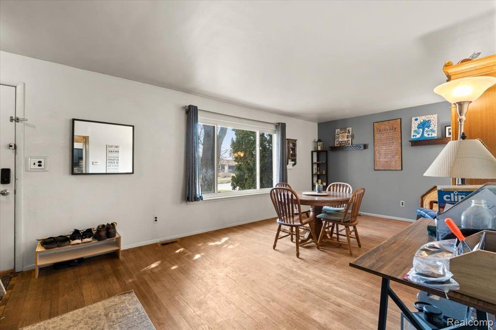 40734 PINETREE Drive, Plymouth, MI 48170 — Photo 5