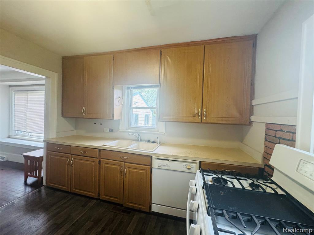 116 W Brooklyn Avenue, Pontiac, MI 48340 — Photo 4