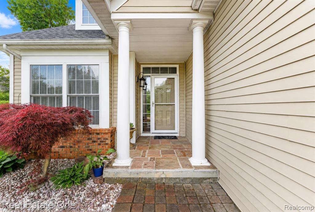 3622 Camden Court, Auburn Hills, MI 48326 — Photo 3