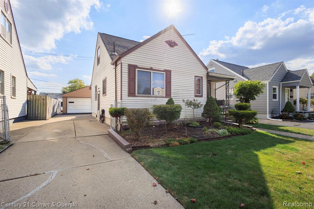 525 Garfield Avenue, Lincoln Park, MI 48146 — Photo 3