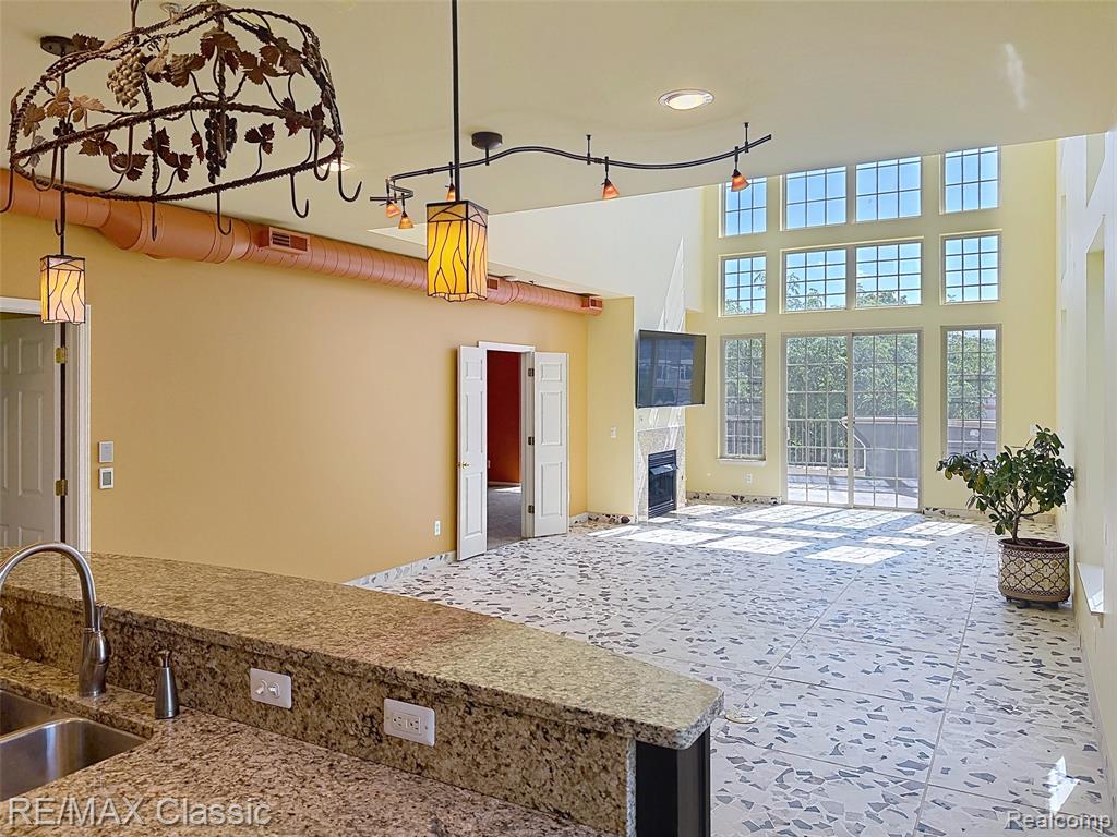 588 S Main Street, Plymouth, MI 48170 — Photo 4