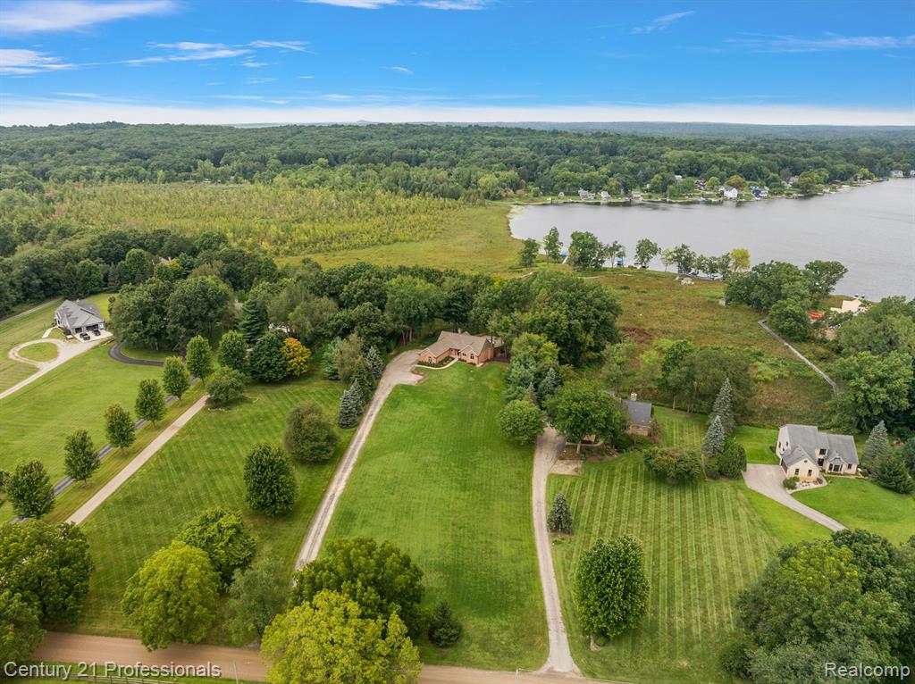 12120 SHAFFER Road, Davisburg, MI 48350 — Photo 7