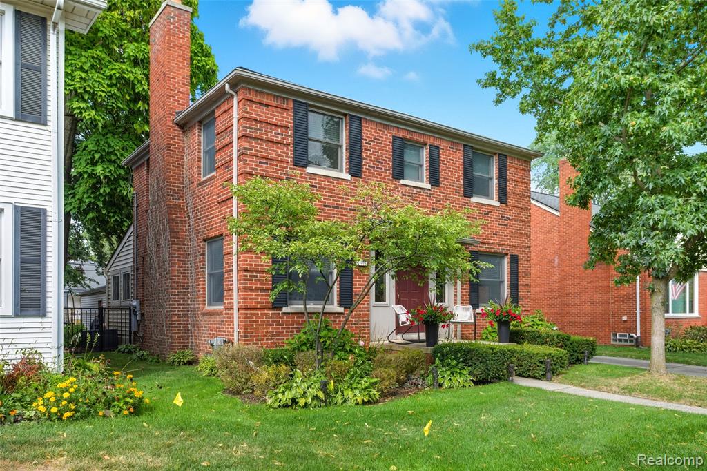 10554 Nadine Avenue, Huntington Woods, MI — Photo 38