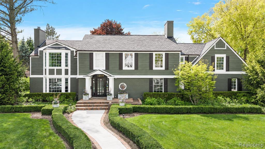 1269 Willow Lane