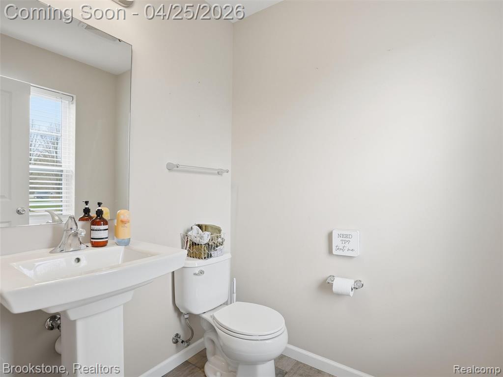 402 Ridgewood Drive, Ortonville, MI 48462 — Photo 21