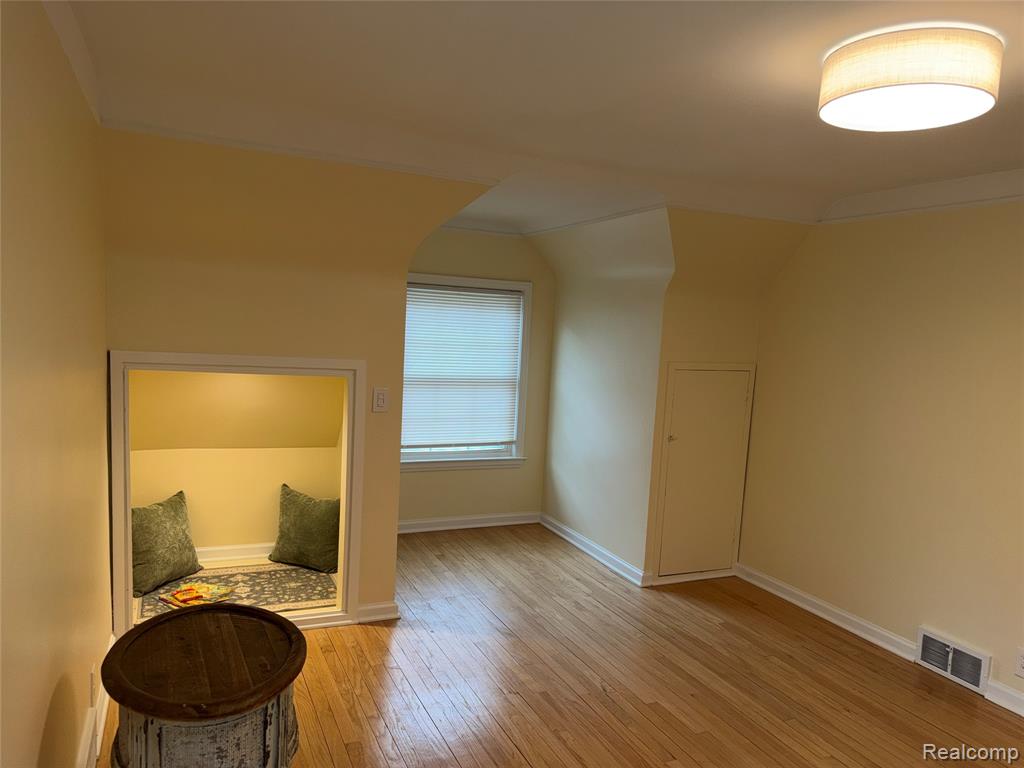 950 W LINCOLN Street, Birmingham, MI 48009 — Photo 27