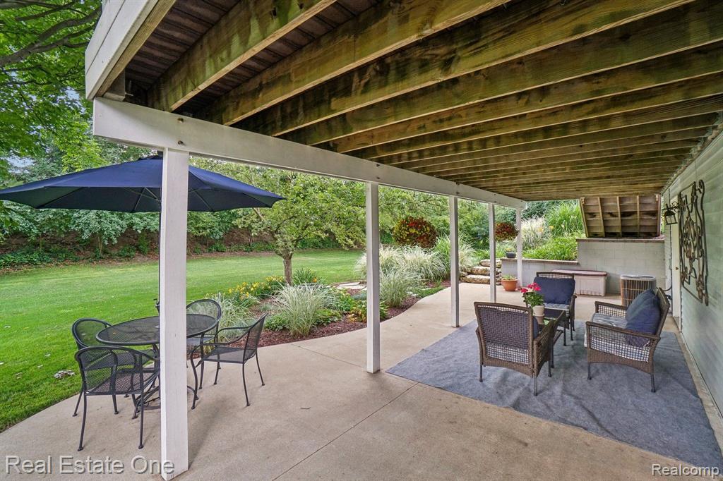 11175 SAND CRANE Way, South Lyon, MI 48178 — Photo 43