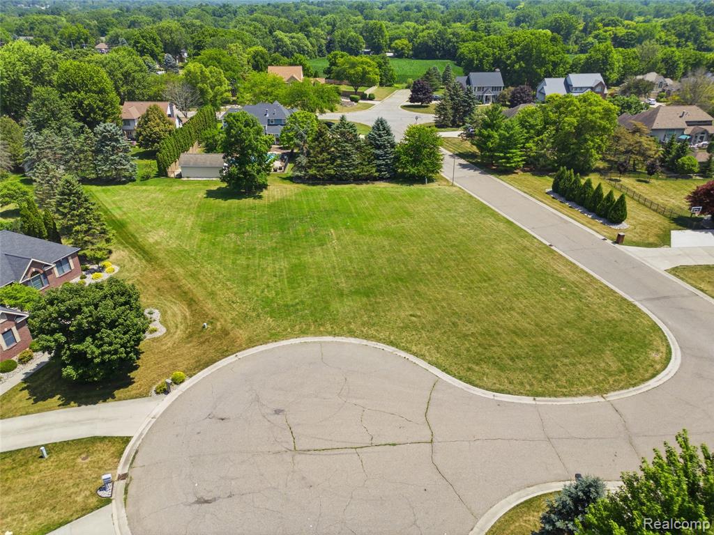 3488 Woodridge Drive, Flushing, MI 48433 — Photo 9