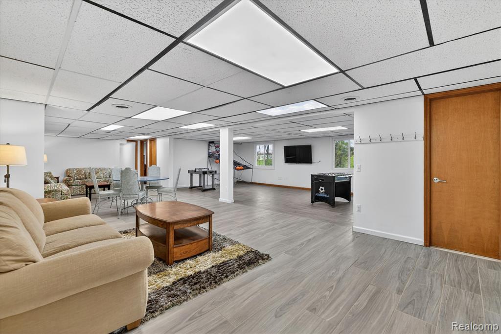11280 Hegel Road, Goodrich Vlg, MI — Photo 41