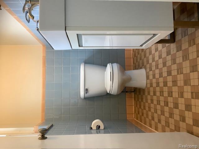 734 Harcourt Road, Grosse Pointe Park, MI 48230 — Photo 24