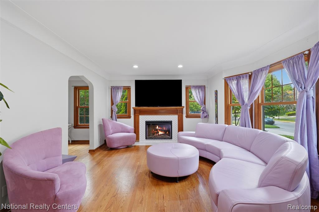 169 McKinley Avenue, Grosse Pointe Farms, MI 48236 — Photo 6