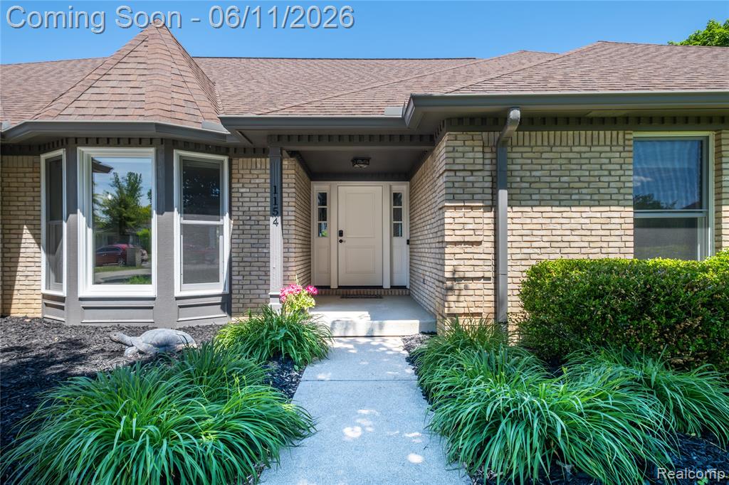 1154 Lake Valley Drive, Fenton, MI 48430 — Photo 44