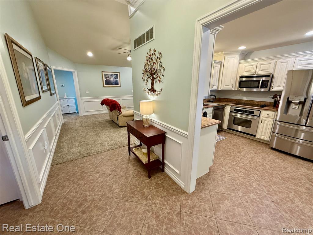 51063 Paxton Drive, New Baltimore, MI — Photo 5