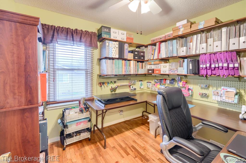 5107 Hartland Drive, Flint, MI 48506 — Photo 35