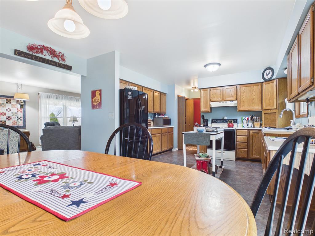 6882 Jones Road, North Branch, MI 48461 — Photo 19
