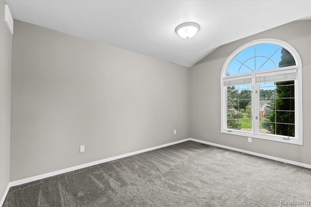 8477 Mist Field Court, Howell, MI 48843 — Photo 24