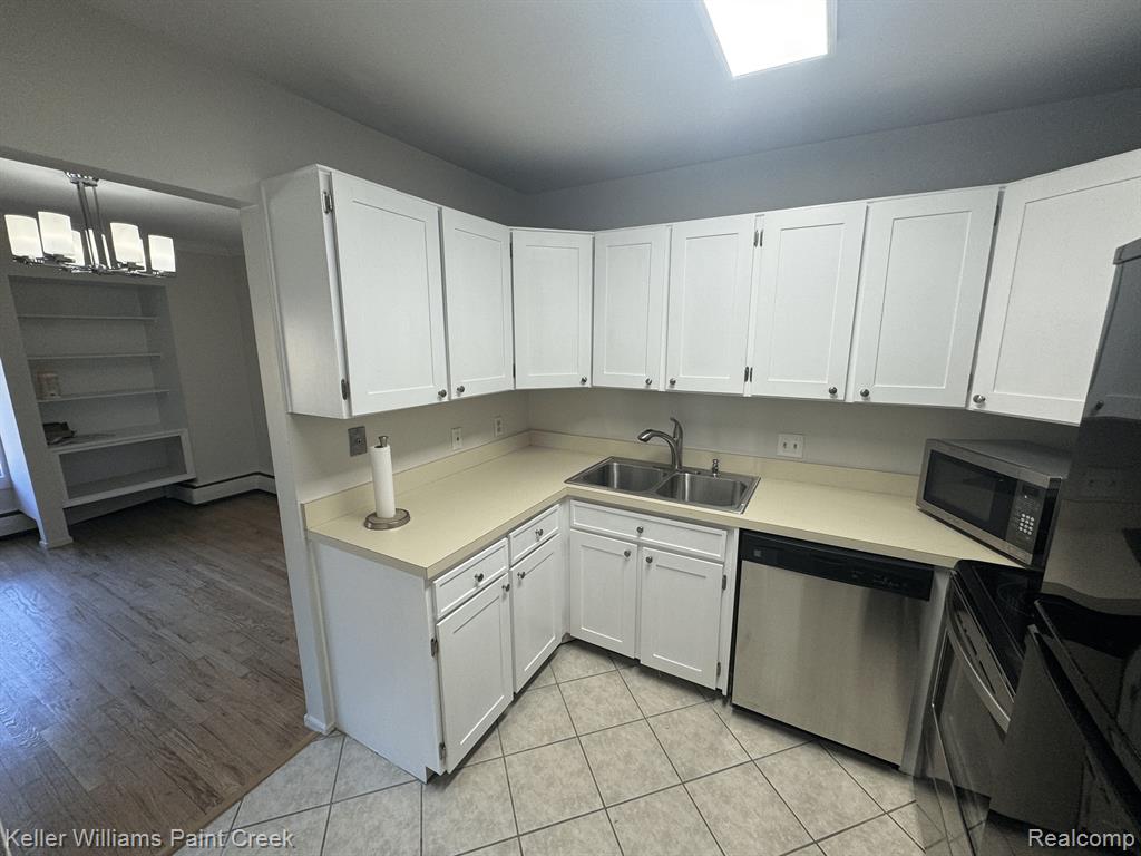 376 CONCORD, 4, Bloomfield Hills, MI 48304 — Photo 8