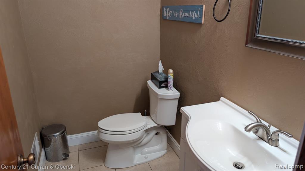 5 Colony Lane, Ford Rd, Dearborn, MI 48120 — Photo 15