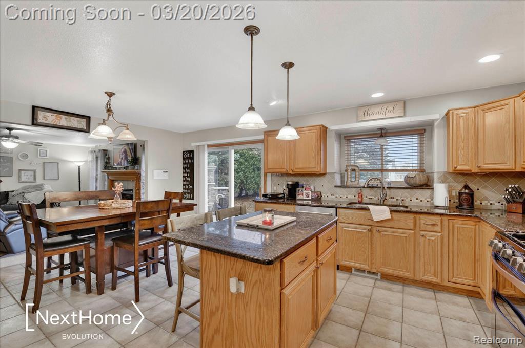 27078 Brookview Court, Flat Rock, MI 48134 — Photo 26
