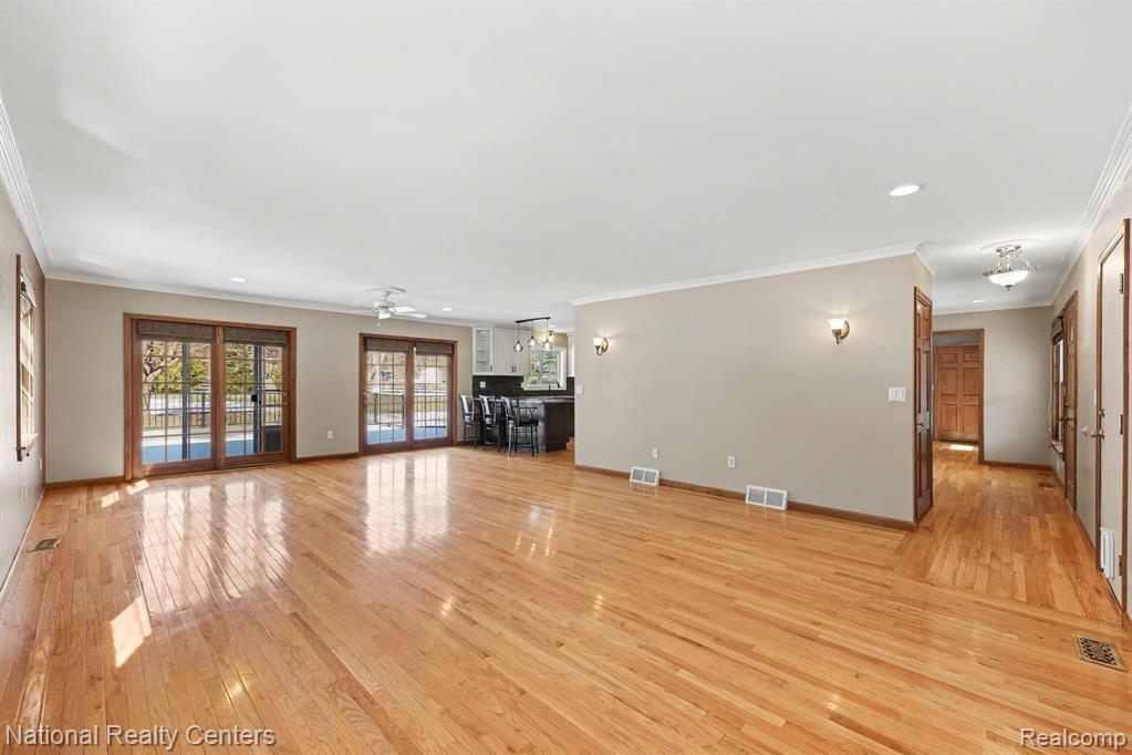 515 E Dawson Road, Milford, MI 48381 — Photo 4