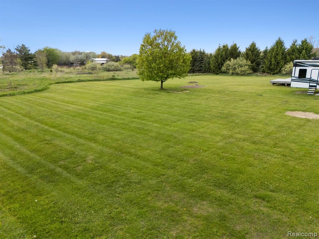 2381 Burke Road, Fowlerville, MI 48836 — Photo 31