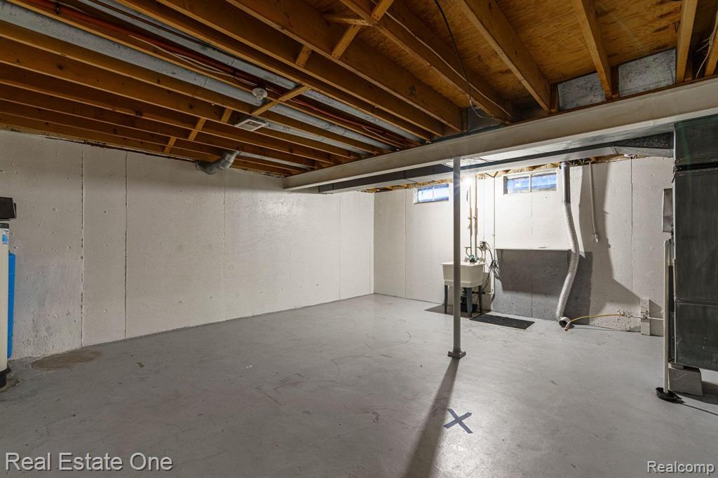 8060 MOUNTAIN VIEW, White Lake, MI — Photo 30