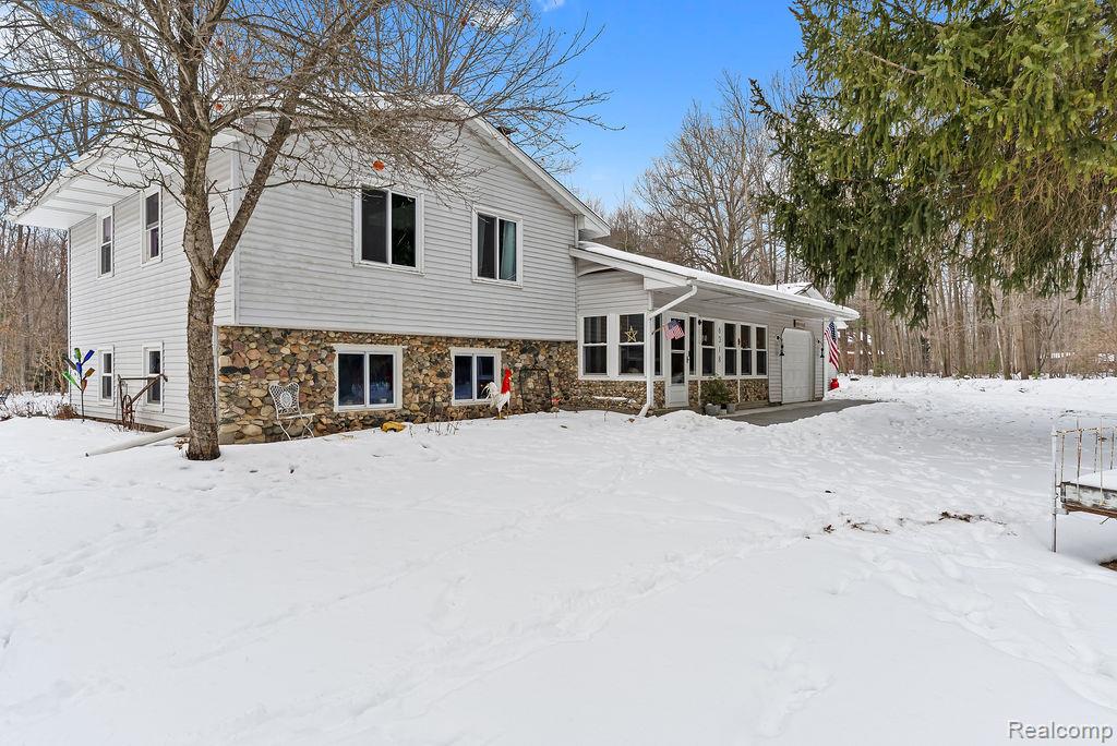 6318 Rynn Road, Clyde, MI 48049 — Photo 2