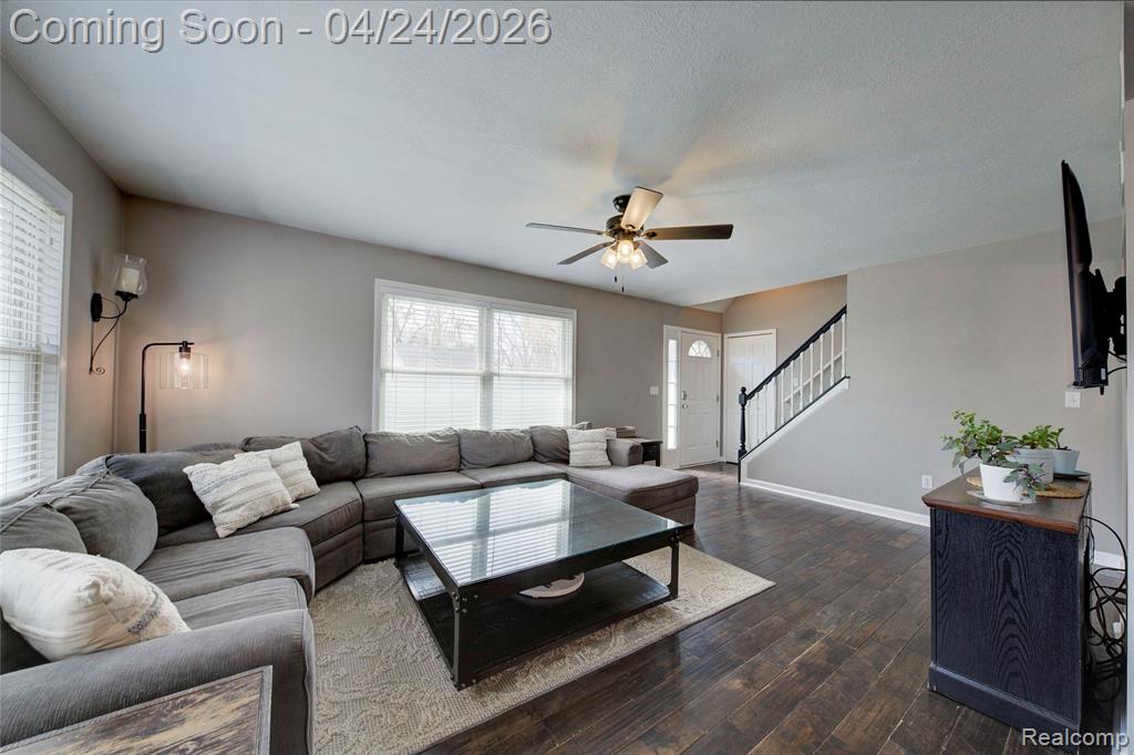 7395 Harrington Drive, Brighton, MI 48116 — Photo 9