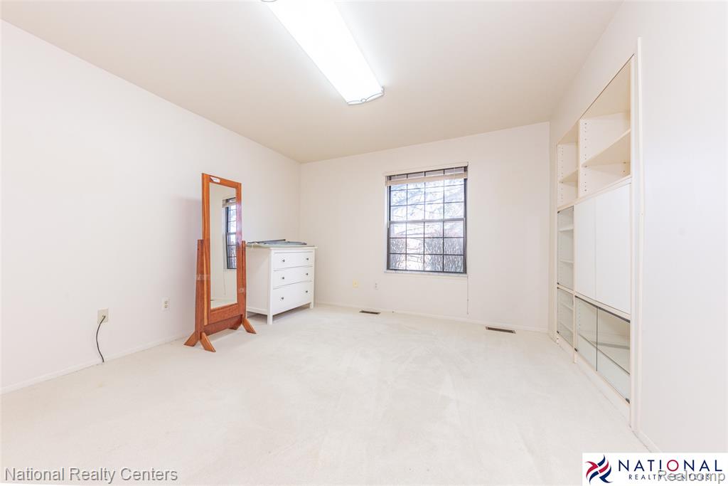 29705 Pine Ridge Circle, 35, Farmington Hills, MI 48331 — Photo 21